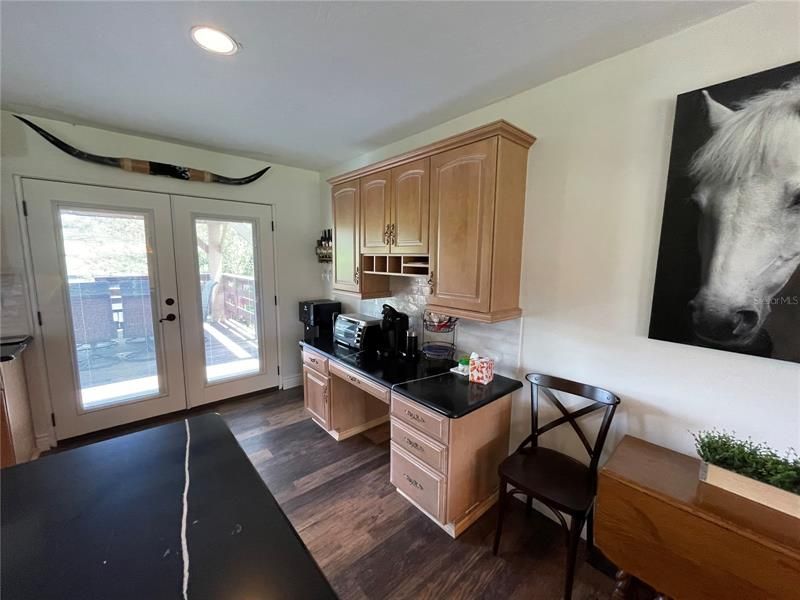 Recently Rented: $3,000 (1 beds, 1 baths, 1000 Square Feet)