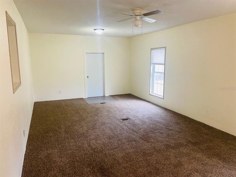 Recently Sold: $113,900 (2 beds, 2 baths, 1280 Square Feet)