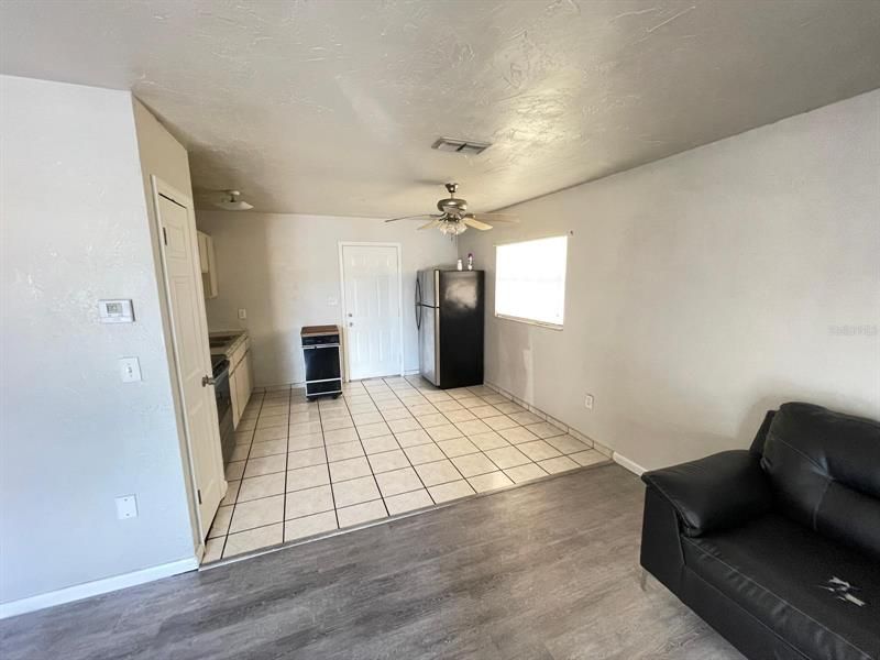 Recently Sold: $70,000 (2 beds, 1 baths, 810 Square Feet)