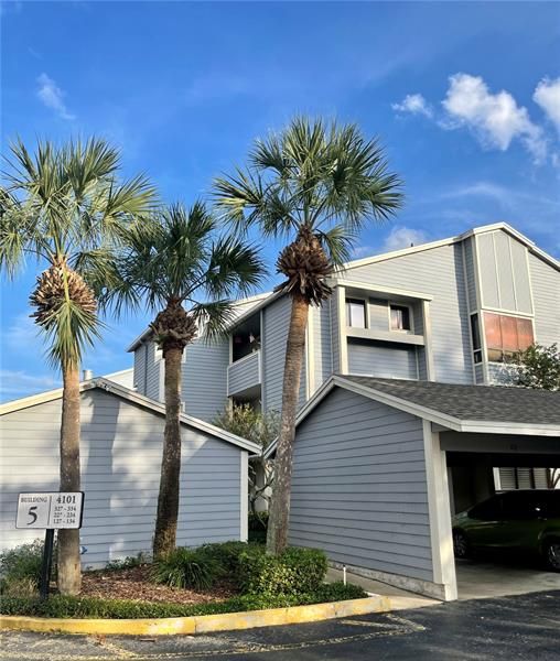 Recently Sold: $255,000 (2 beds, 2 baths, 1065 Square Feet)