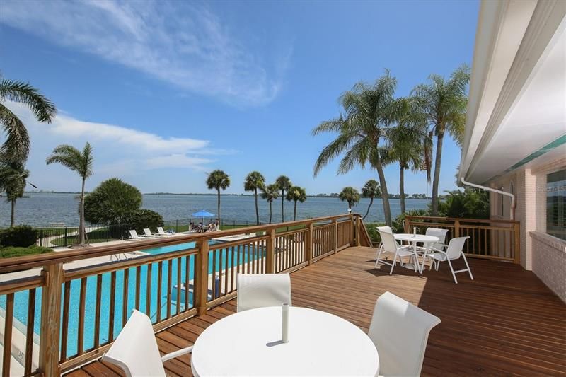 Relax & watch the boats crusie the Intracoastal from upper level deck area at main Clubhouse