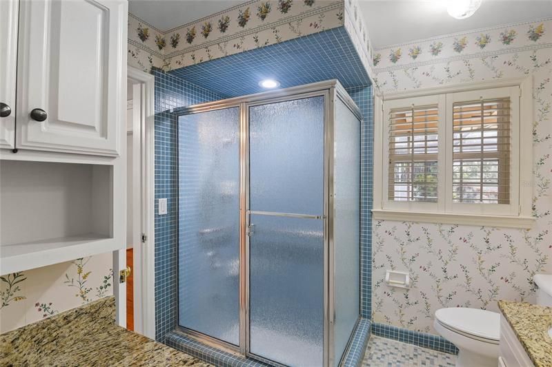 最近售出: $849,000 (4 贝兹, 3 浴室, 3595 平方英尺)