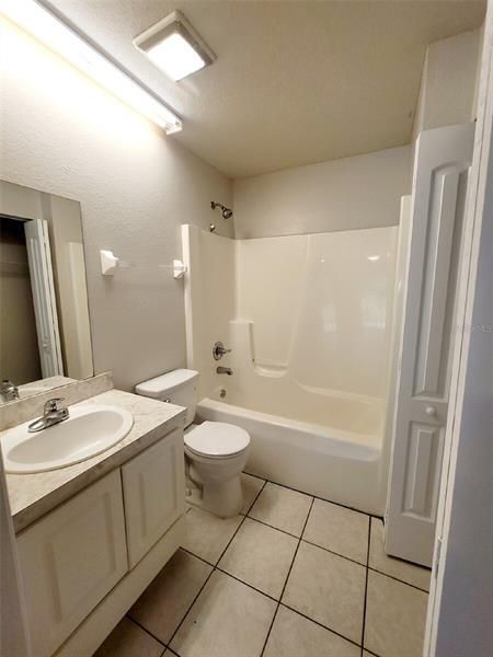 Недавно арендовано: $1,295 (2 спален, 2 ванн, 1100 Квадратных фут)