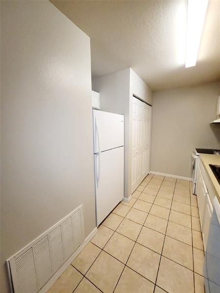 Recently Rented: $1,295 (2 beds, 2 baths, 1100 Square Feet)