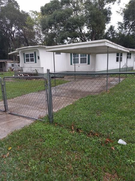 Recently Sold: $65,000 (4 beds, 2 baths, 1140 Square Feet)