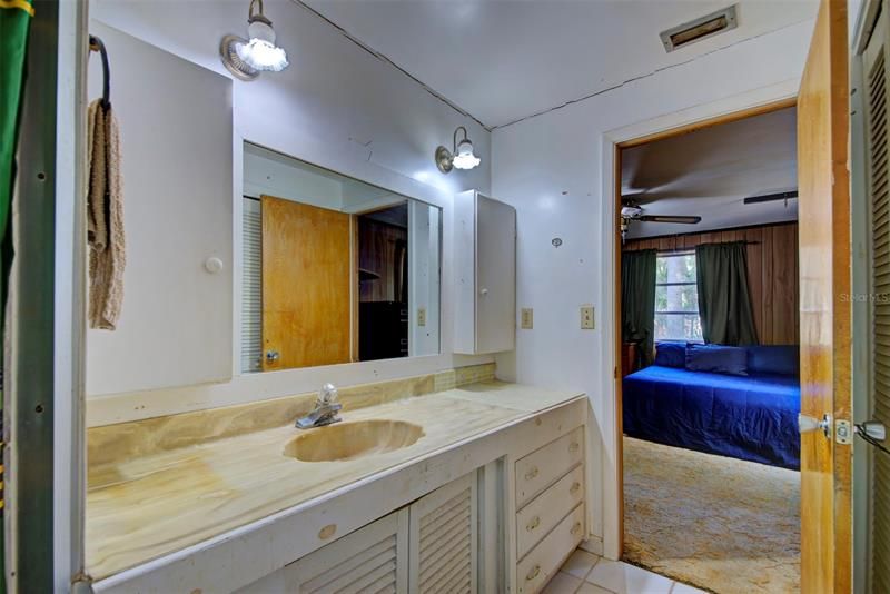 En Venta: $235,000 (3 camas, 2 baños, 1776 Pies cuadrados)