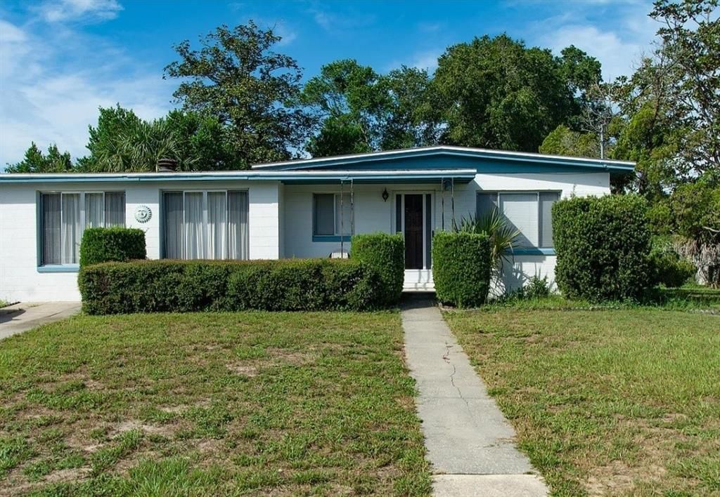 Recently Sold: $205,000 (3 beds, 1 baths, 1159 Square Feet)