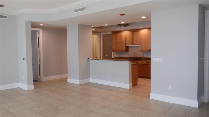 Recently Rented: $3,600 (2 beds, 2 baths, 2167 Square Feet)