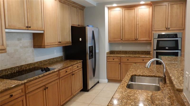 Recently Rented: $3,600 (2 beds, 2 baths, 2167 Square Feet)