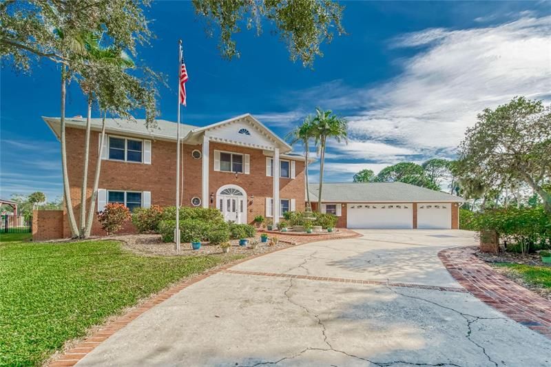 Recently Sold: $1,199,000 (4 beds, 3 baths, 3857 Square Feet)