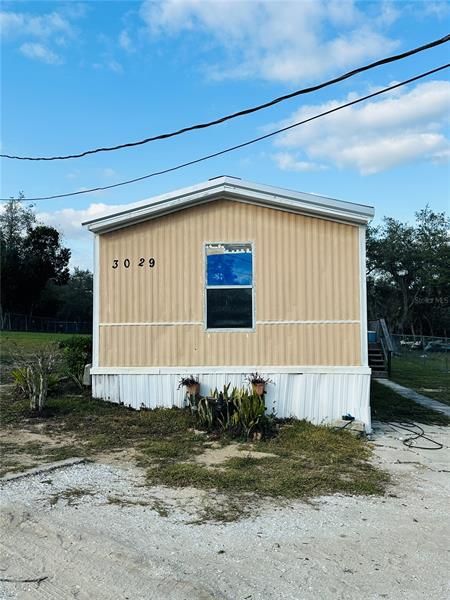 Recently Sold: $67,900 (3 beds, 2 baths, 1064 Square Feet)