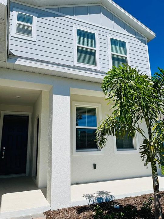 最近租的: $1,900 (1 贝兹, 1 浴室, 625 平方英尺)