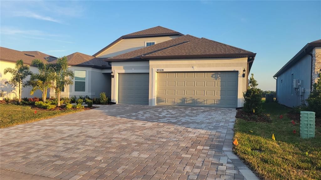 Recently Sold: $780,670 (4 beds, 5 baths, 3361 Square Feet)