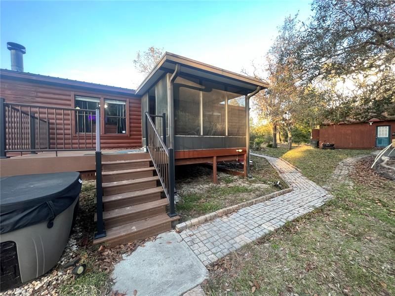 Recently Sold: $250,000 (3 beds, 2 baths, 1728 Square Feet)