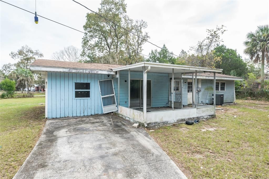 Recently Sold: $109,990 (3 beds, 1 baths, 1256 Square Feet)