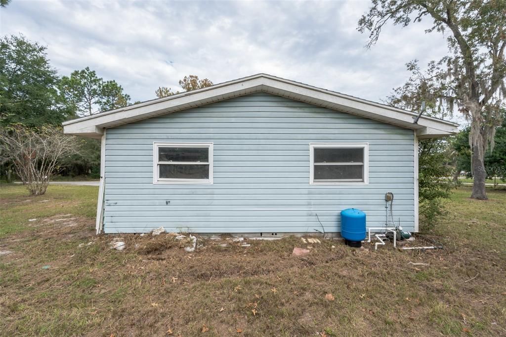 Recently Sold: $109,990 (3 beds, 1 baths, 1256 Square Feet)