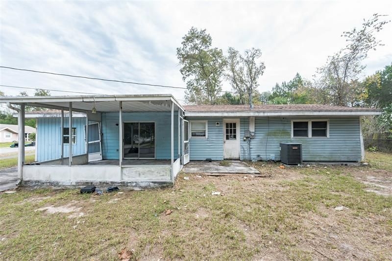 Recently Sold: $109,990 (3 beds, 1 baths, 1256 Square Feet)