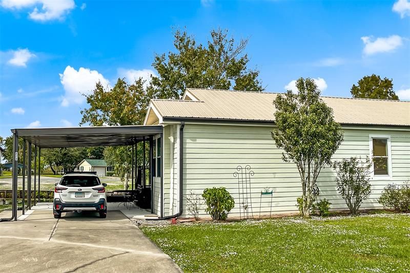 Recently Sold: $240,000 (3 beds, 2 baths, 1399 Square Feet)