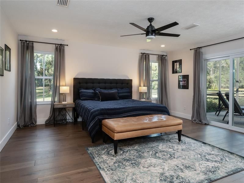 Recently Sold: $1,600,000 (3 beds, 2 baths, 1920 Square Feet)