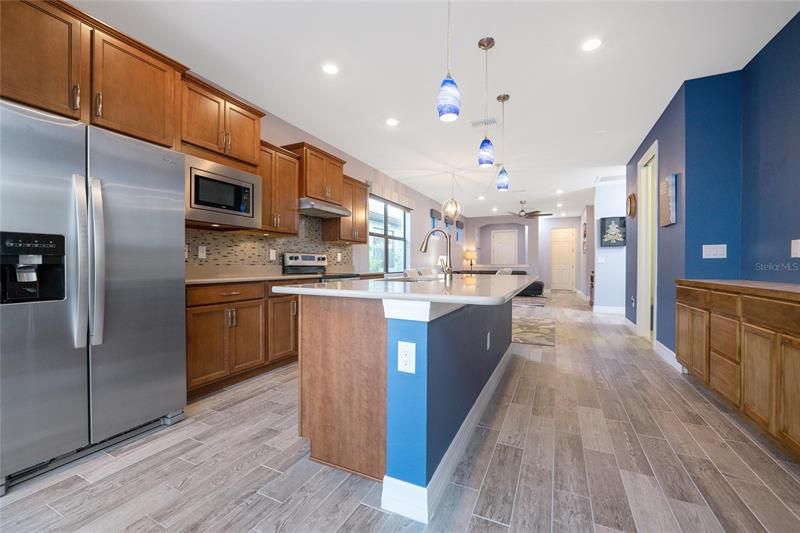Recently Sold: $624,900 (2 beds, 2 baths, 1575 Square Feet)