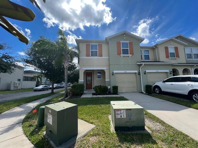 Recently Rented: $2,600 (4 beds, 3 baths, 1782 Square Feet)