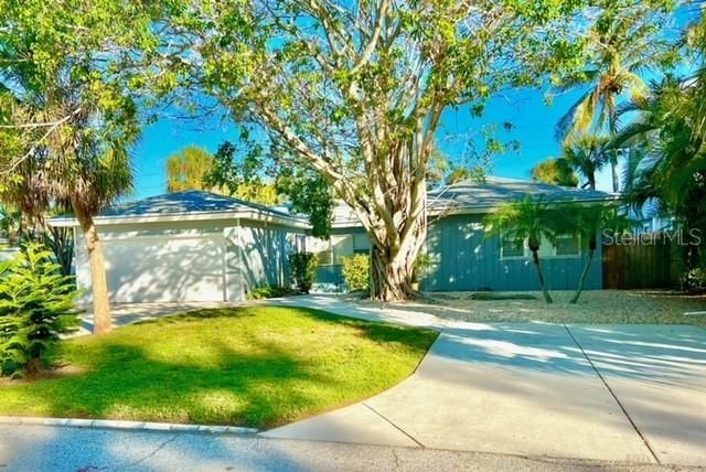 Recently Sold: $1,500,000 (2 beds, 2 baths, 1696 Square Feet)