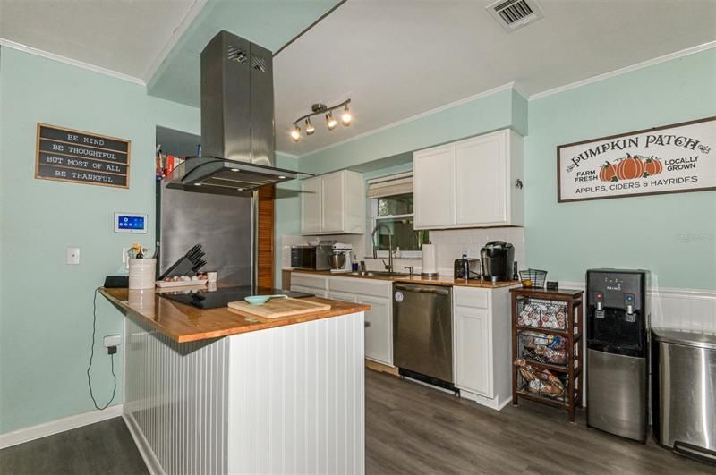 Updated Kitchen w/ Stainless Steel Appliances, Cooktop Island w/ Breakfast Bar & Butcher Block Countertops