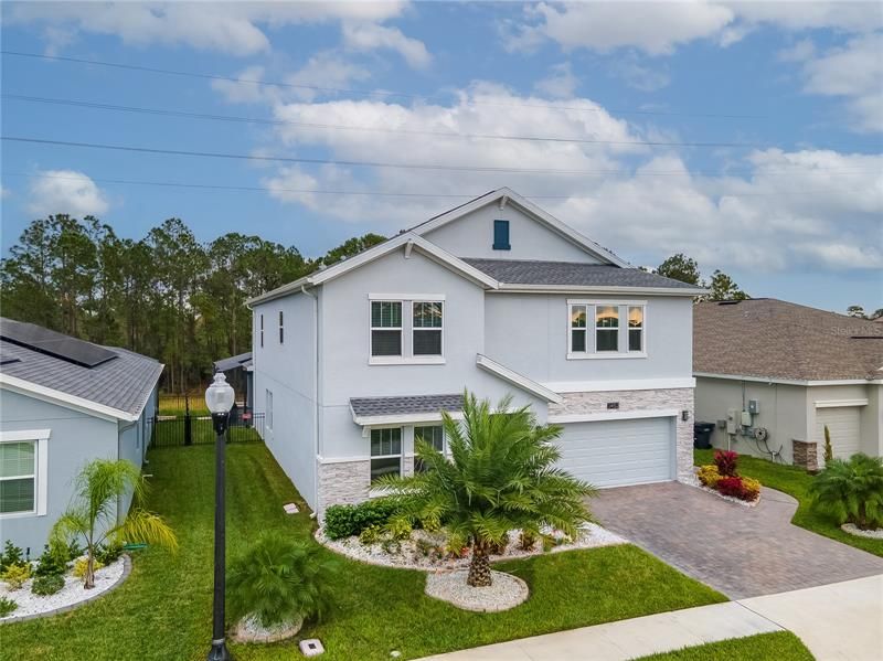 Recently Sold: $689,000 (5 beds, 4 baths, 4041 Square Feet)