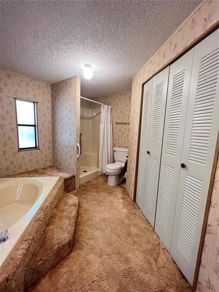 最近售出: $229,000 (3 贝兹, 2 浴室, 1550 平方英尺)