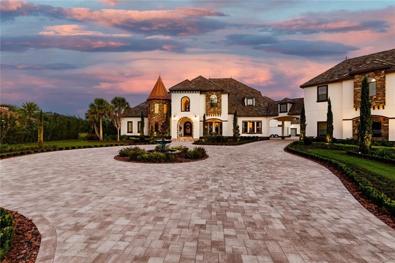 Recently Sold: $3,500,000 (5 beds, 4 baths, 8334 Square Feet)