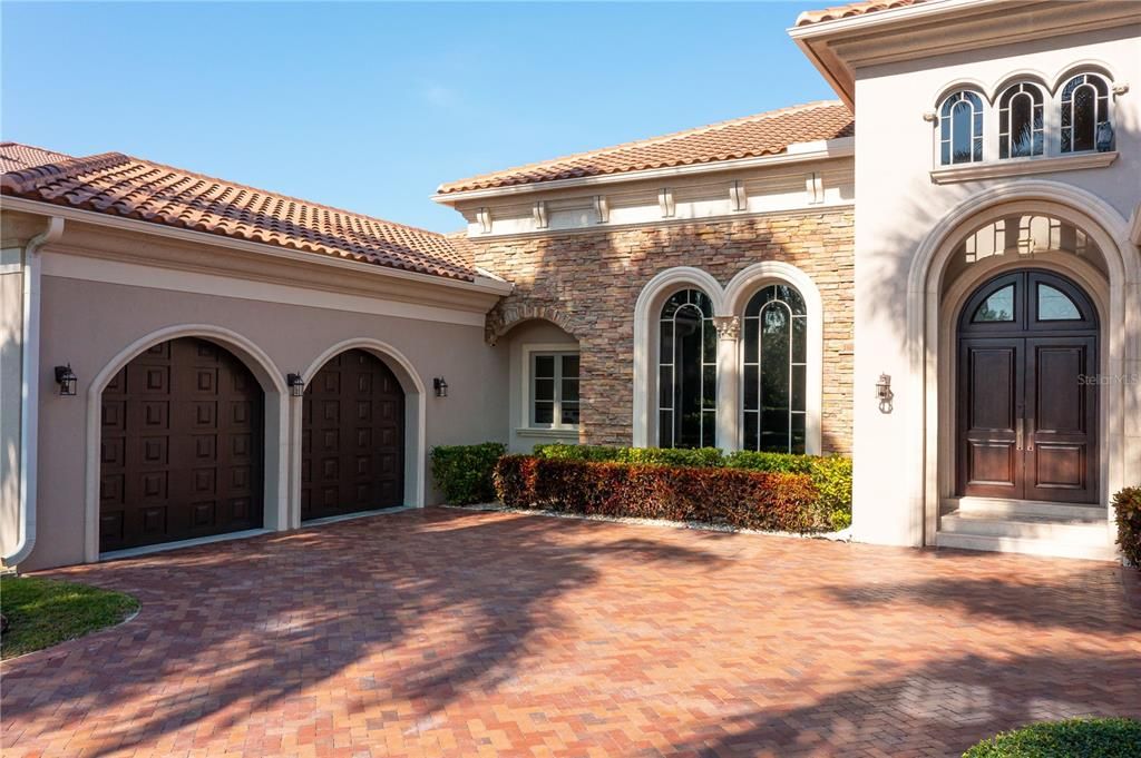 Recently Sold: $2,317,000 (4 beds, 5 baths, 5179 Square Feet)