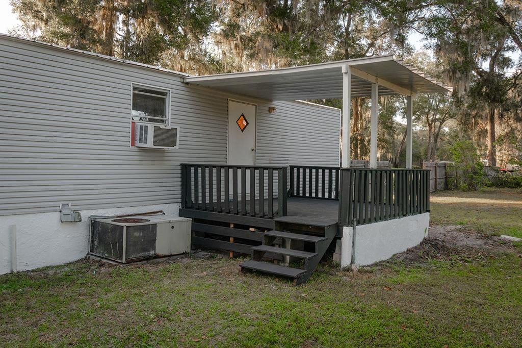 Recently Sold: $124,999 (3 beds, 2 baths, 924 Square Feet)