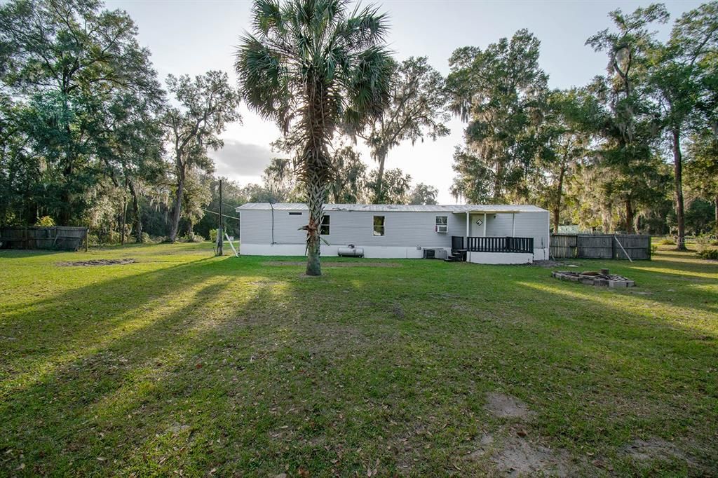 Recently Sold: $124,999 (3 beds, 2 baths, 924 Square Feet)