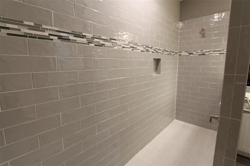 最近租的: $4,045 (4 贝兹, 3 浴室, 3368 平方英尺)