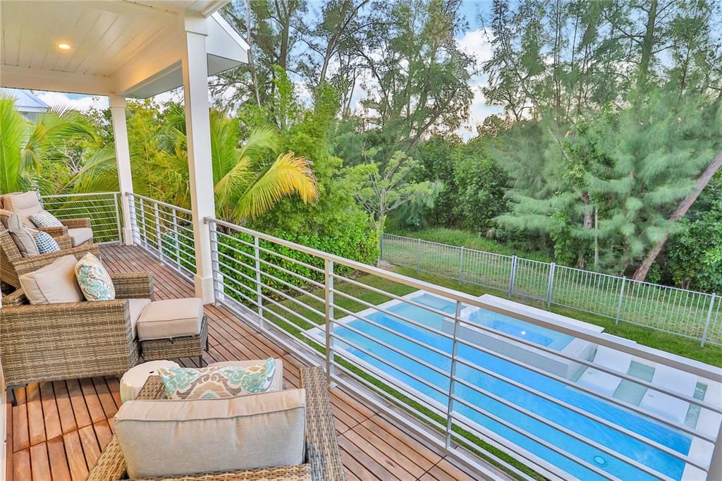 出租: $30,000 (3 贝兹, 3 浴室, 2230 平方英尺)