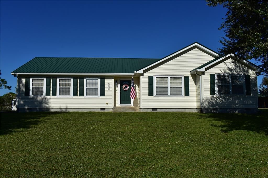 Recently Sold: $600,000 (4 beds, 2 baths, 2000 Square Feet)