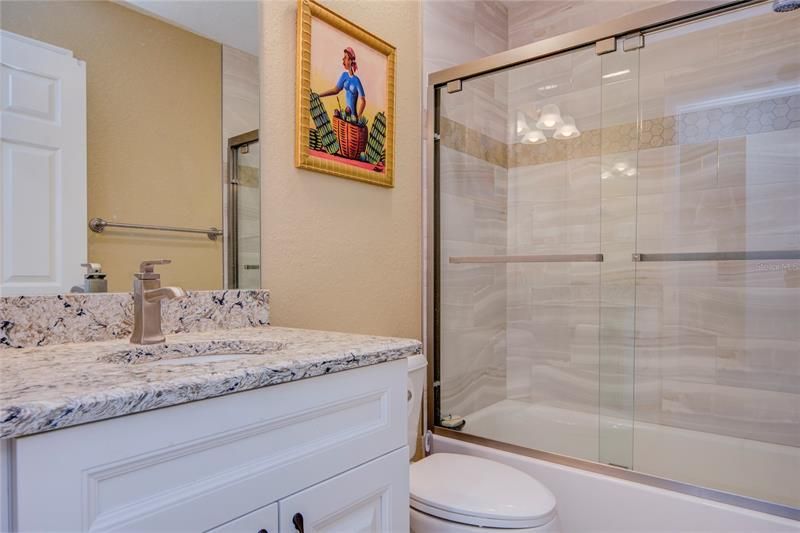最近售出: $750,000 (3 贝兹, 2 浴室, 1590 平方英尺)