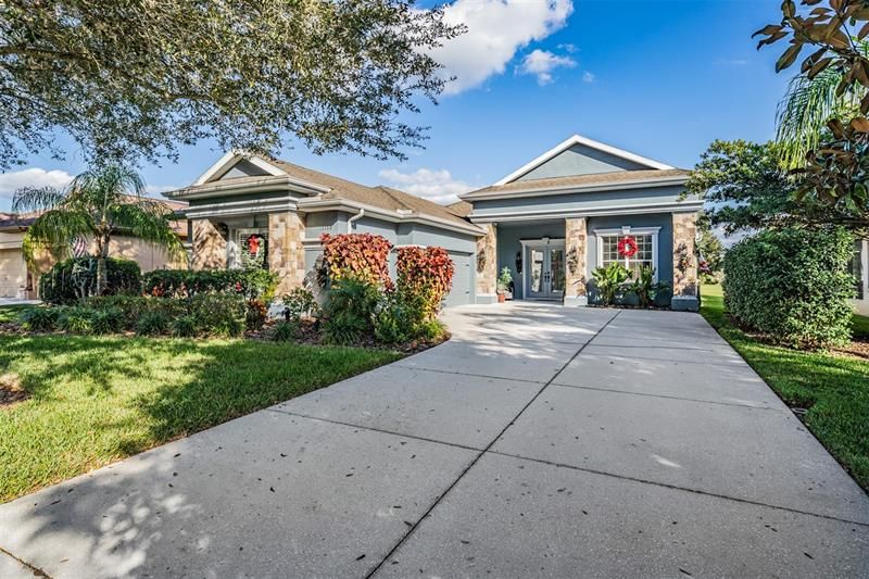 Recently Sold: $625,000 (3 beds, 2 baths, 2312 Square Feet)