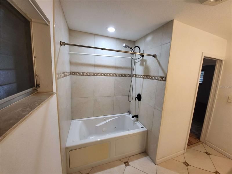 Vendido Recientemente: $295,000 (2 camas, 1 baños, 1122 Pies cuadrados)