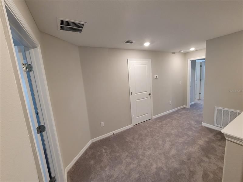 Recently Rented: $2,000 (2 beds, 2 baths, 1816 Square Feet)