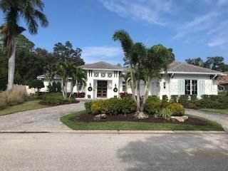 Recently Sold: $3,250,000 (4 beds, 4 baths, 3834 Square Feet)
