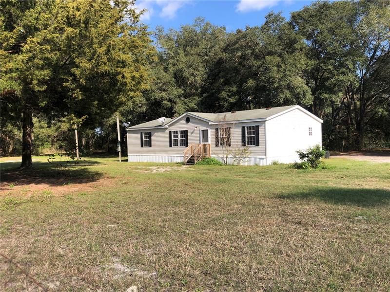 Recently Sold: $199,900 (3 beds, 2 baths, 1404 Square Feet)