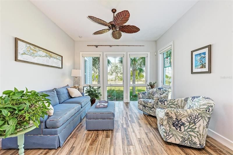 Recently Sold: $985,000 (3 beds, 3 baths, 2214 Square Feet)