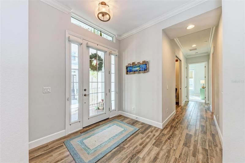 Recently Sold: $985,000 (3 beds, 3 baths, 2214 Square Feet)