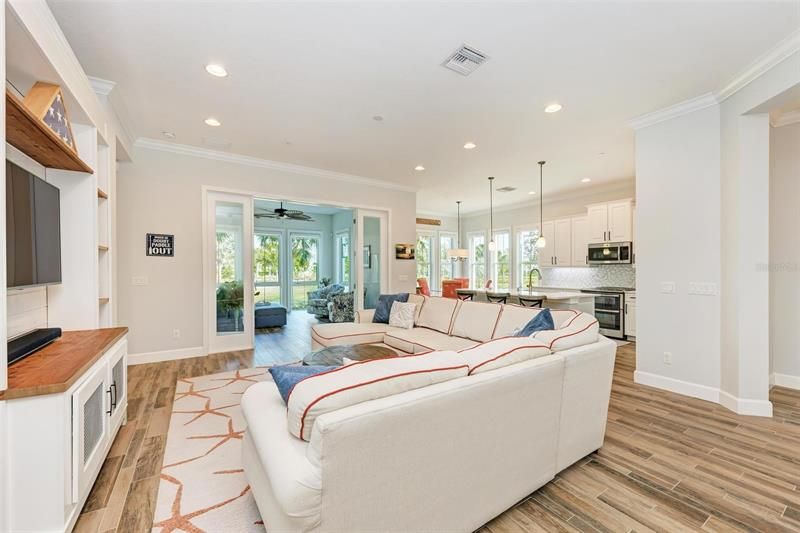 Recently Sold: $985,000 (3 beds, 3 baths, 2214 Square Feet)