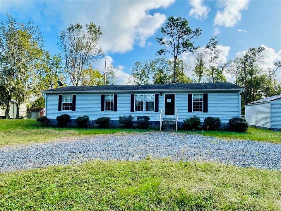 Recently Sold: $145,000 (3 beds, 2 baths, 1248 Square Feet)