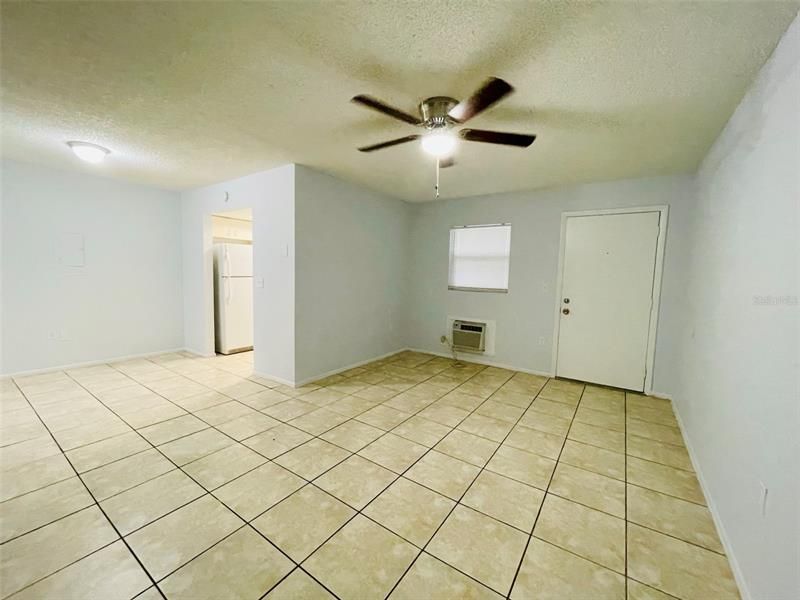 Recently Rented: $1,095 (1 beds, 1 baths, 630 Square Feet)