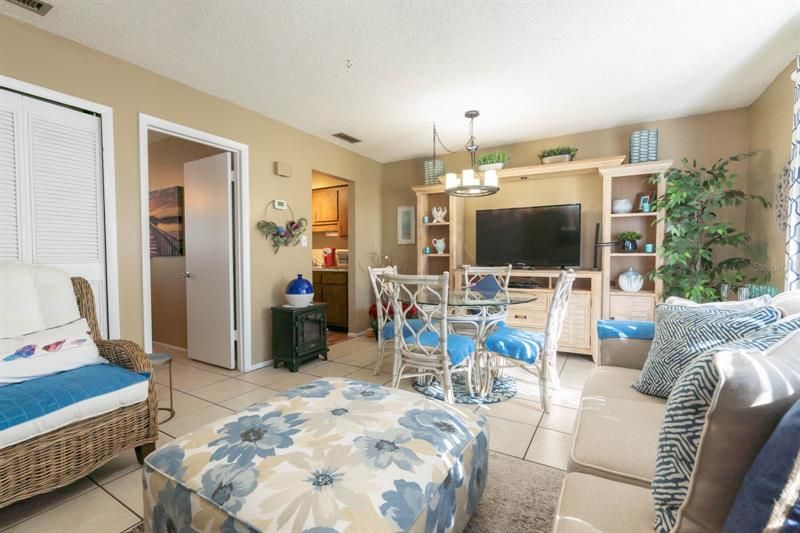 Recently Sold: $90,000 (1 beds, 1 baths, 537 Square Feet)