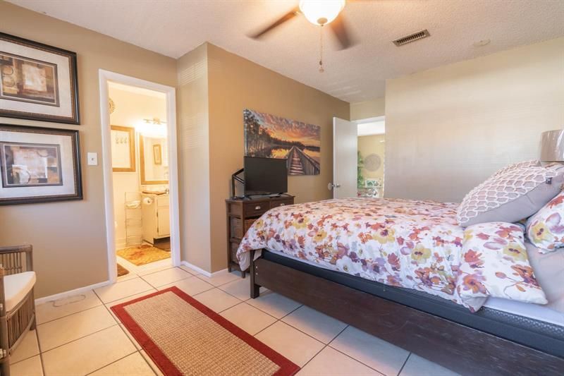 Recently Sold: $90,000 (1 beds, 1 baths, 537 Square Feet)