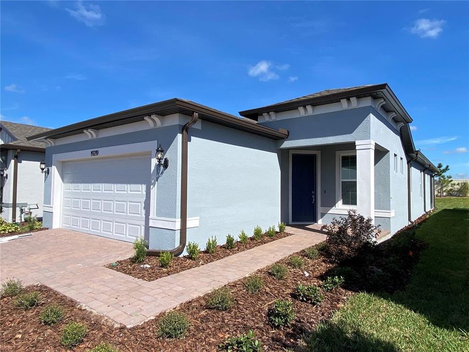 Recently Sold: $406,370 (4 beds, 2 baths, 1405 Square Feet)